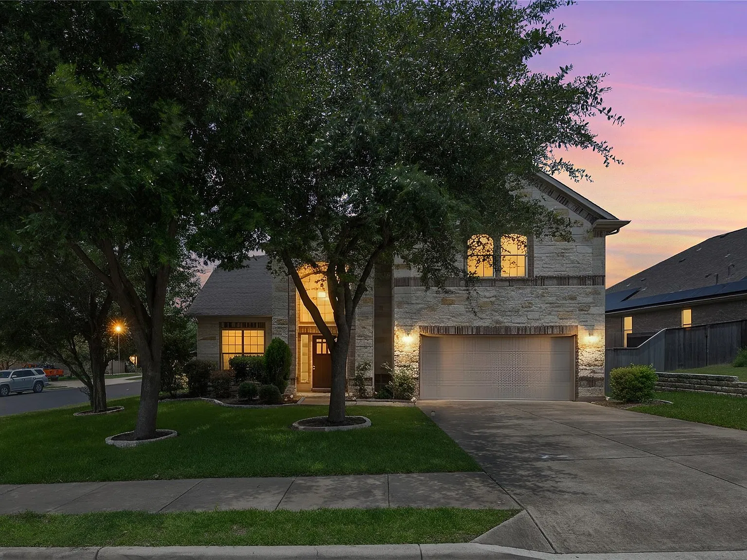 4 bed, 2.5 bath, 2909 sqft, $2,500 — Photo 1