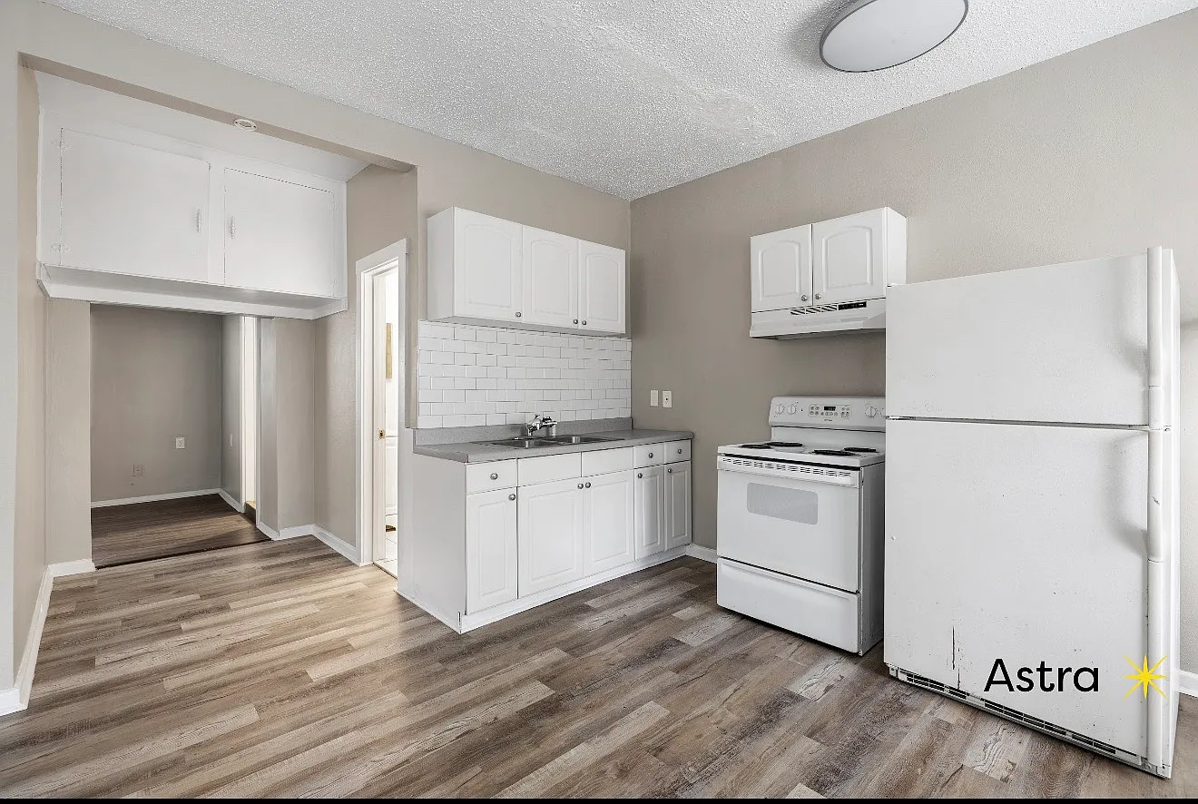 1 bed, 800 sqft, $1,595 — Photo 3