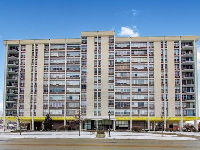 33 N Main St APT 3C, Lombard, IL, 60148