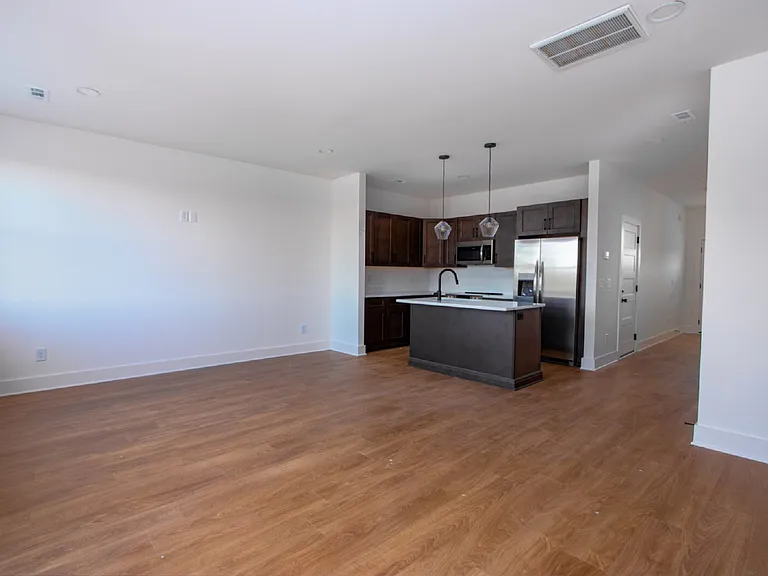 115 High Park Cir — Photo 8