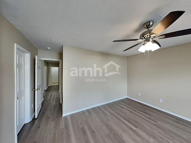 5000 Hancock Cir — Photo 9