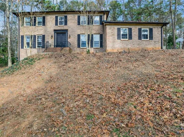 1514 Howell Highlands Dr, Smoke Rise, GA 30087