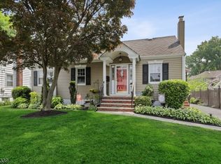 361 Lincoln Dr, Kenilworth, NJ 07033