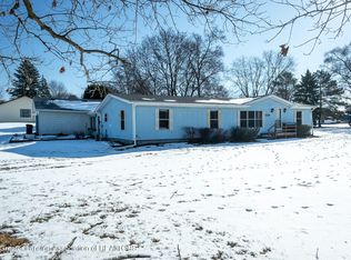 501 Poplar St, Maple Rapids, MI 48853