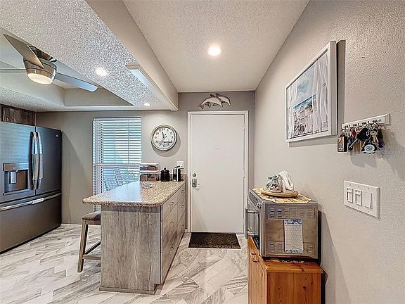 5th image of 7630 Danube Dr