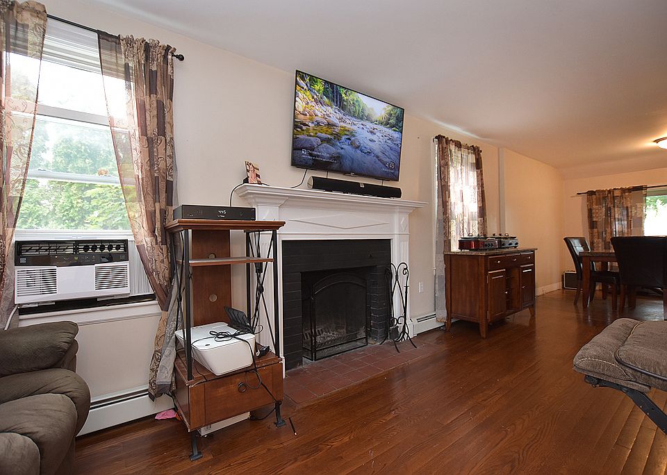 98 Williston Way, Pawtucket, RI 02861 Zillow