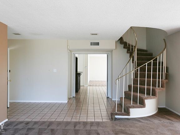5th image of 500 S Inglewood Ave APT 1