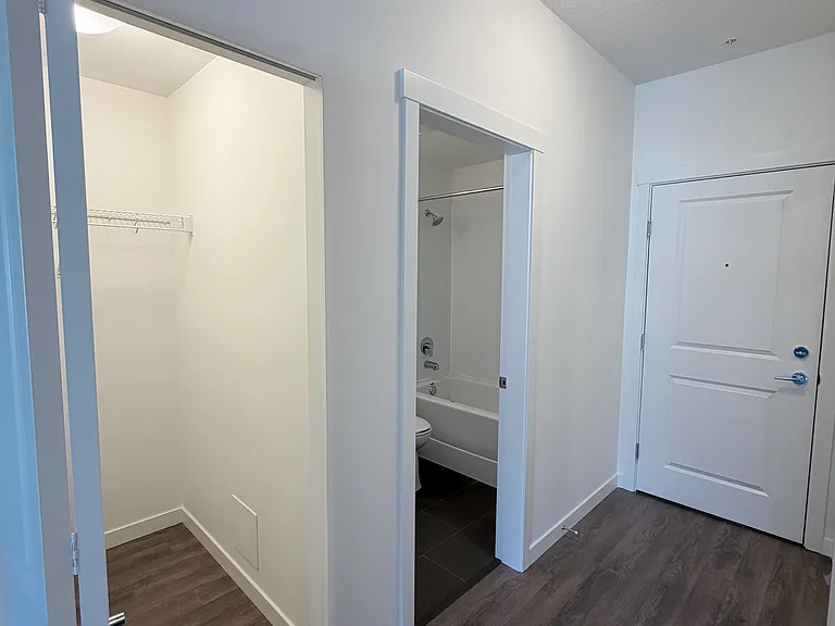 15735 85th Ave #504 — Photo 3