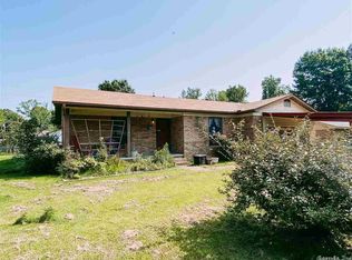 11 Glade Rd, Jacksonville, AR 72076