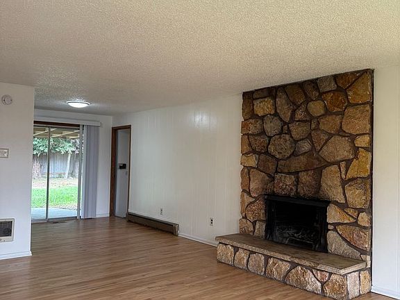 3rd image of 6515 SE Aspen St