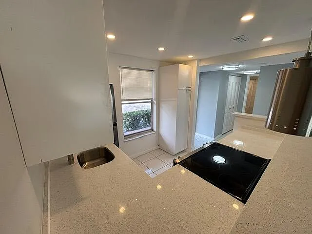 1 bed, 1.0 bath, 660 sqft, $1,450 — Photo 2