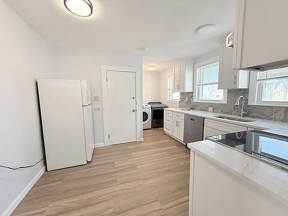 2nd image of 204 Farrington St Unit 2