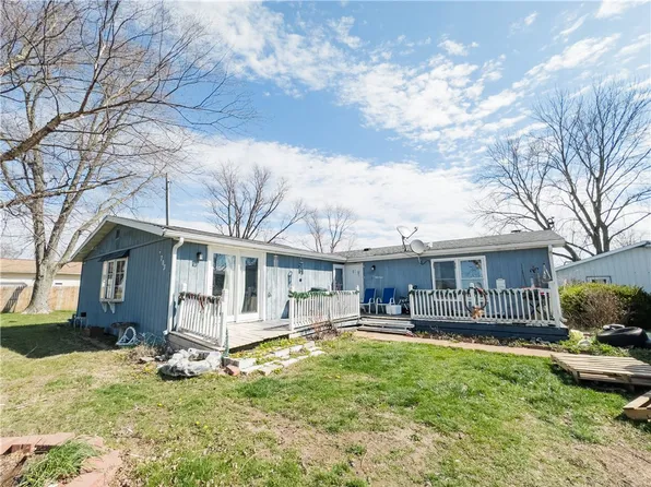 9703 N 200th St, Oblong, IL 62449