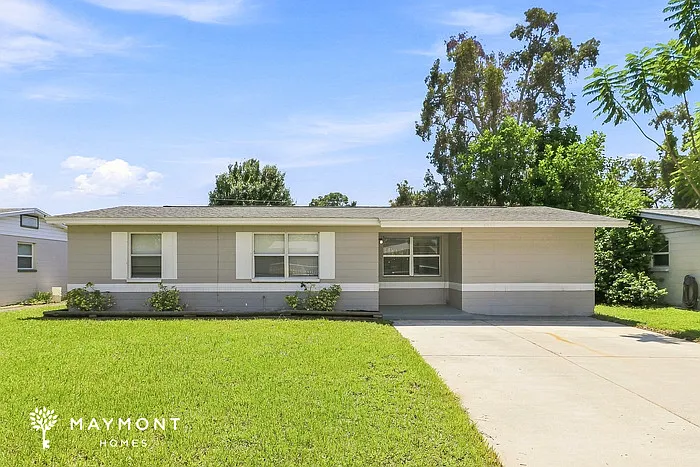 3 bed, 2.0 bath, 1112 sqft, $2,030 — Photo 1