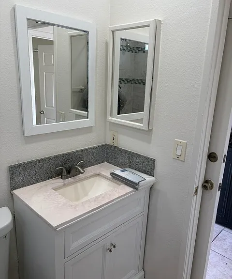 645 N New Hampshire Ave #1 — Photo 5