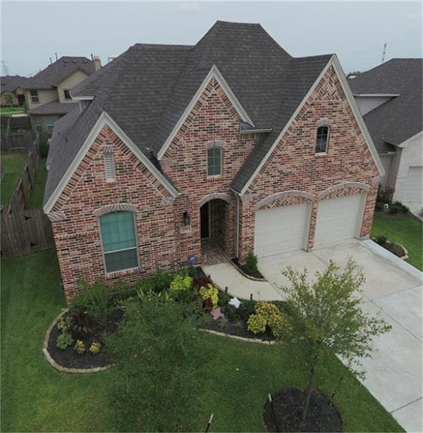 1st image of 739 Mercer Falls Ln