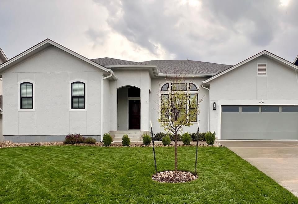 1st image of 406 Stoneridge Dr
