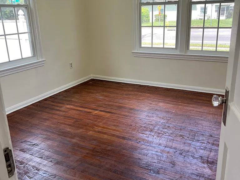 2704 Spring Park Rd — Photo 8