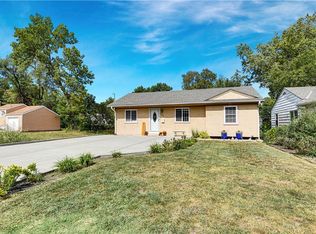 1450 E 77th St, Kansas City, MO 64131