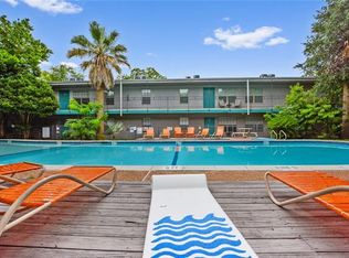 300 Crockett St APT 100, Austin, TX 78704