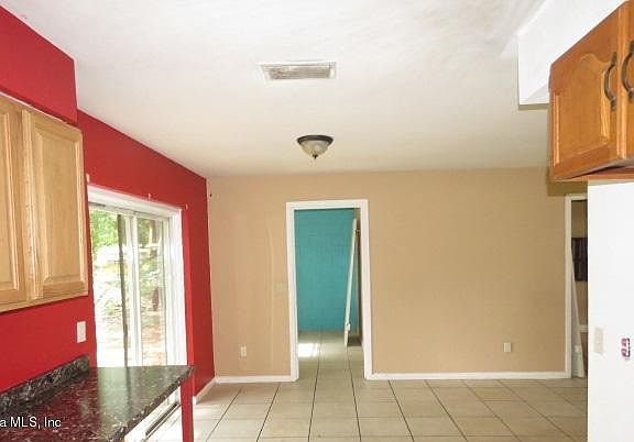 5th image of 14235 SE 45th Ct