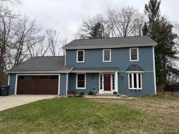 7676 Orchard Hill Ave, Kalamazoo, MI 49009