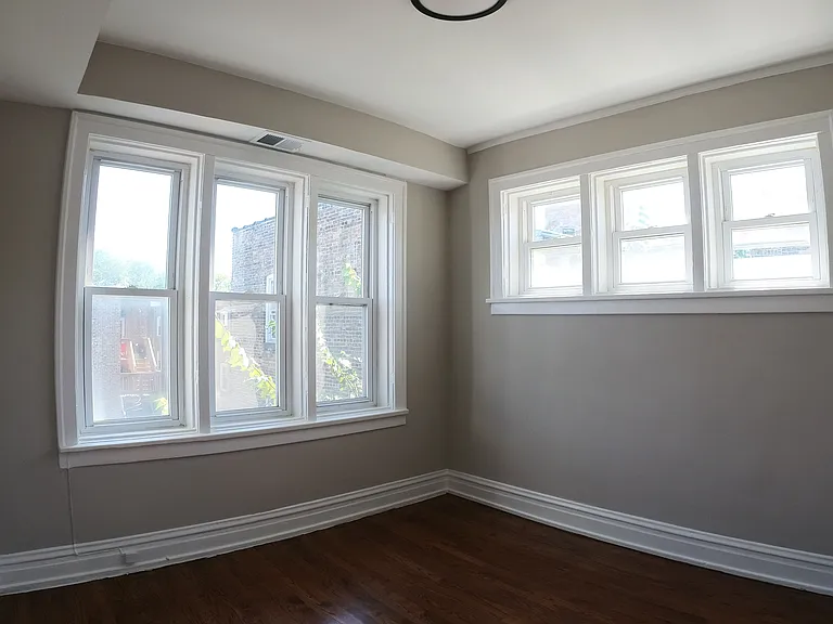 7349 N Seeley Ave #1 — Photo 8