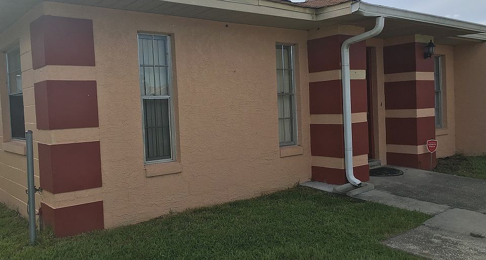 1st image of 820 Whippoorwill Dr