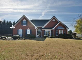 16 Derby Way, Cartersville, GA 30121