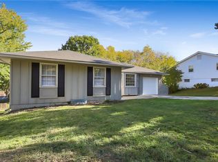 9904 E 51st Ter, Kansas City, MO 64133