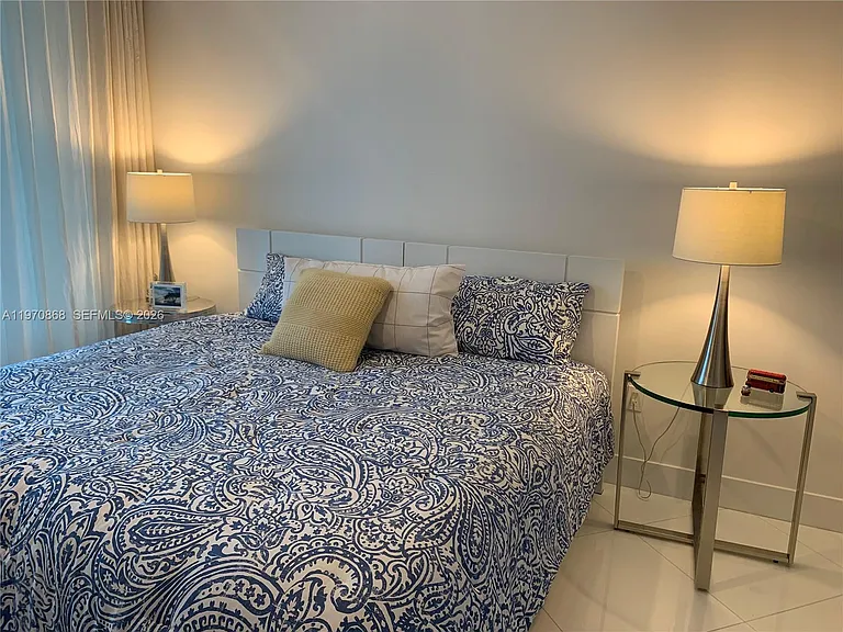 1 N Ocean Blvd #1004 — Photo 19