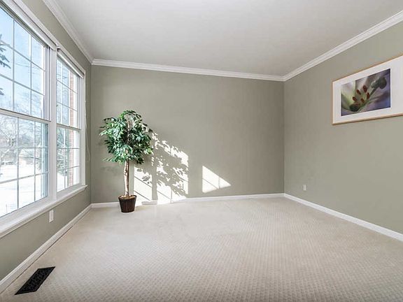 4th image of 6686 Miami Woods Dr