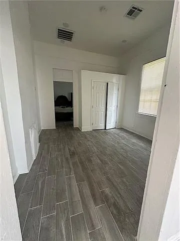 2413 3rd St — Photo 4