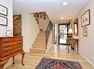 37 Woodstone Sq, Austin, TX 78703