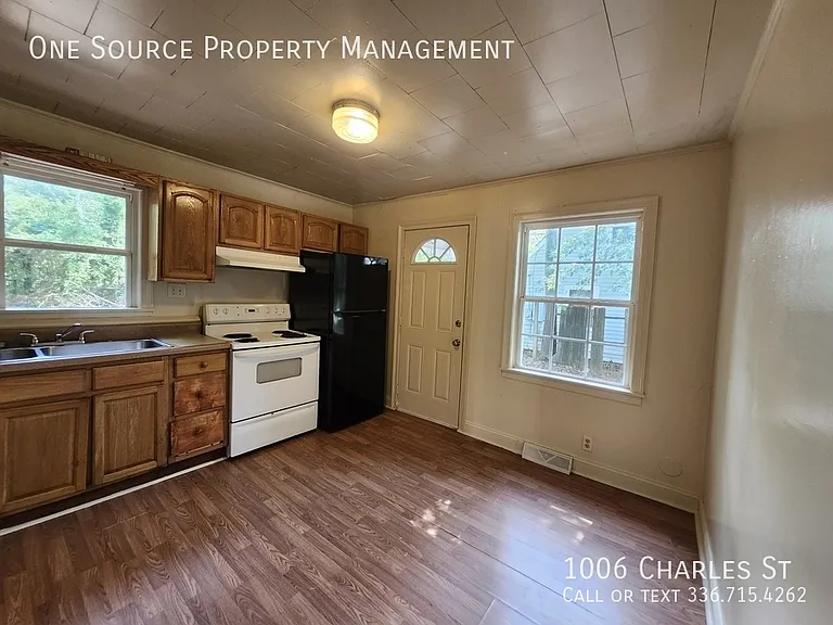 1006 Charles St — Photo 4