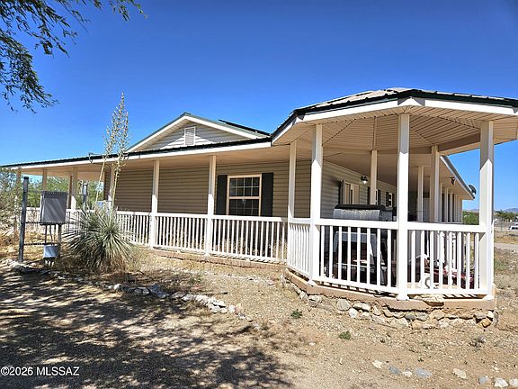 5th image of 1221 E Forrest Ln