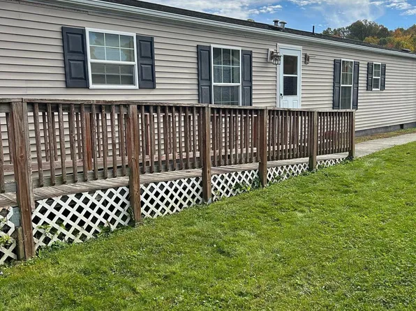 2 Mountain View Ln, Blandon, PA 19510