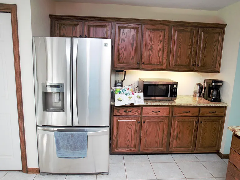 98 Thorndale Cir — Photo 10
