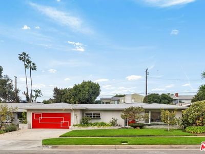 5917 S Le Doux Rd, Los Angeles, CA, 90056