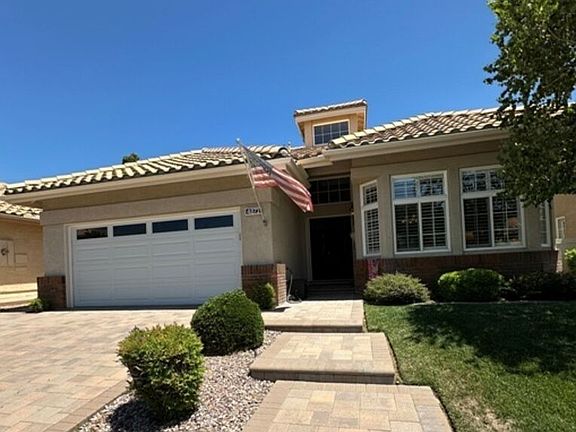 3rd image of 4873 Mission Hills Dr
