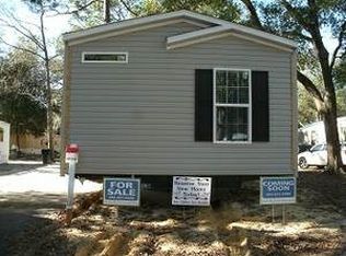 160 Castle Dr, Gainesville, FL 32607