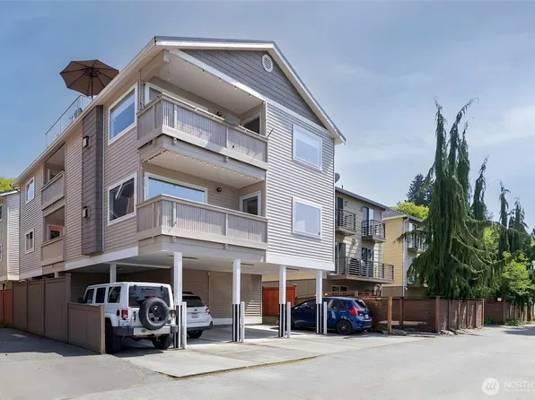 2443 55th Avenue SW #2A, Seattle, WA 98116