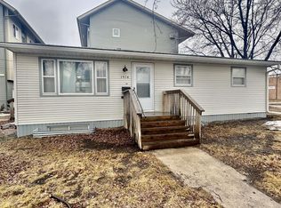 1514 10th Ave N, Fargo, ND 58102