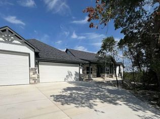 224 FREEDOM ST, Fischer, TX 78623