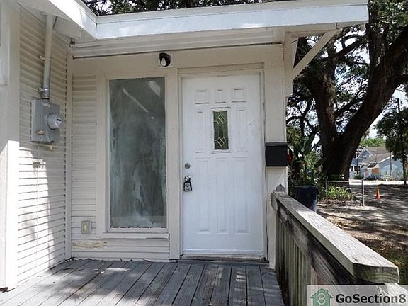 5th image of 7704 N Huntley Ave