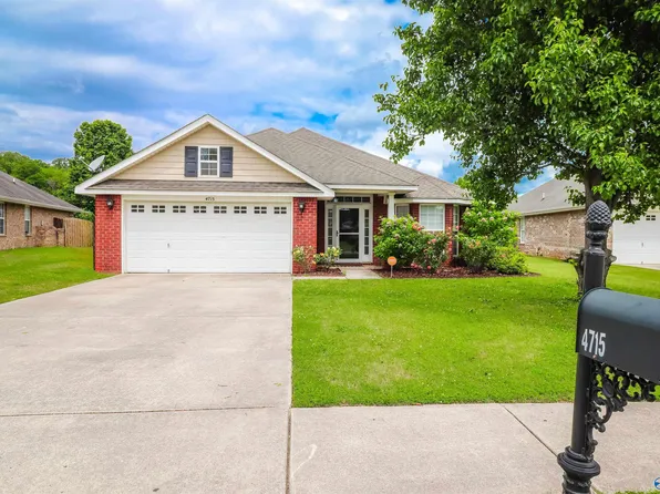 4715 Carrington Blvd SE, Owens Cross Roads, AL 35763