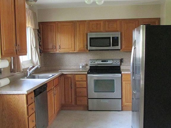 4th image of 1304 Palisades Way