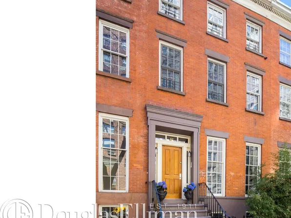 62 West 12th Street image 1 of 13