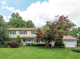 2124 Pheasant Hill Rd, Lansdale, PA 19446
