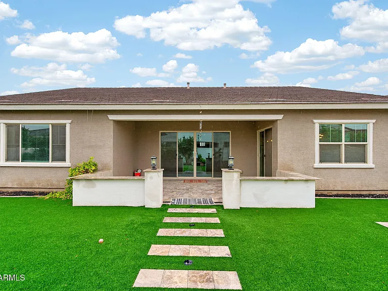 203 E Birchwood Pl — Photo 8